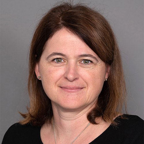 Porträtfoto von Josefine Bischof